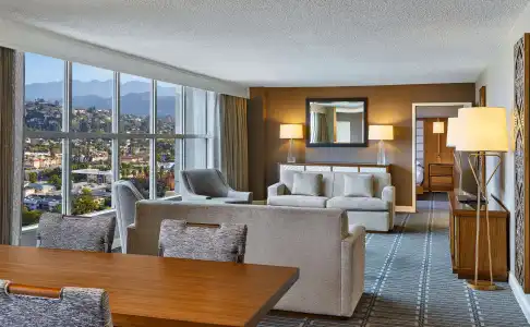 Hilton Los Angeles North/Glendale - 5