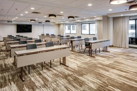 DoubleTree by Hilton & Suites Jersey City - 20