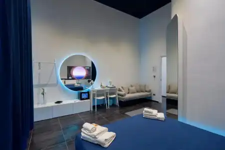 Bed&Breakfast Skyhouse Chiaia - 0