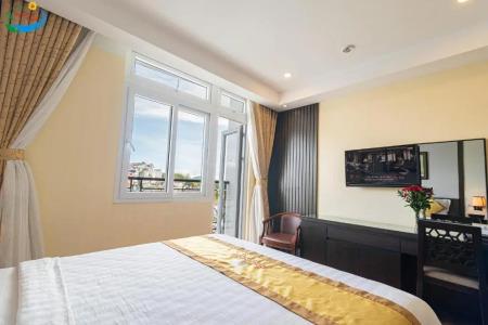 Hoang Minh Chau Ba Trieu - 85