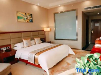 The Kaze 34 and Serviced Residence - 55