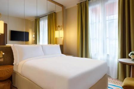 Le Belgrand Paris Champs Elysees, Tapestry by Hilton - 51