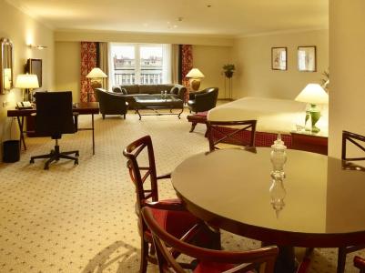 Hilton Antwerp Old Town - 78
