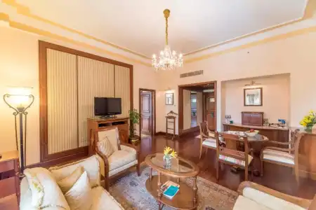 The Oberoi Grand Kolkata - 195