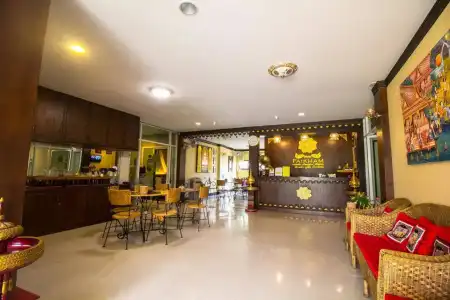 Fai Kham Boutique - 18