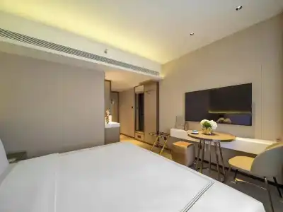Shanghai Donghu - 28