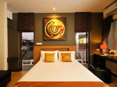 Sleep With Inn - 76