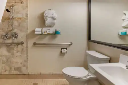 Best Western Plus Ocean View Resort - 9