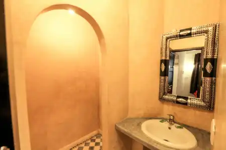 Riad Nakhla - 8