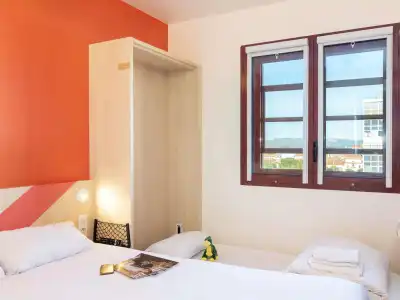 ibis budget Perpignan Centre Méditerranée - 13