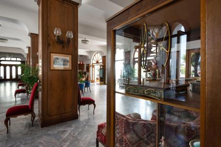 Grand Excelsior - 28