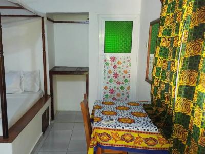 Baraka Aquarium Bungalows - 4
