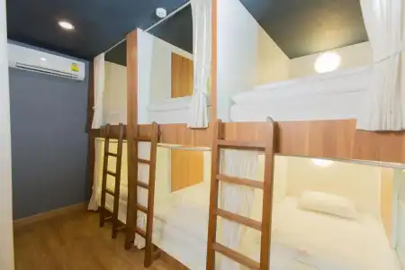 Give Me 5 Hostel - 23