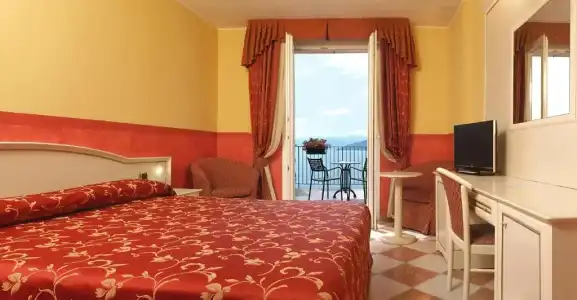 Regina - 143