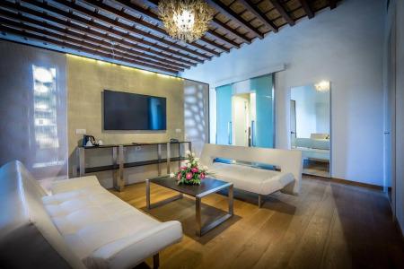 La Scaletta Al Ponte Vecchio - 1