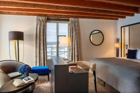 Hôtel Les Armures - 95