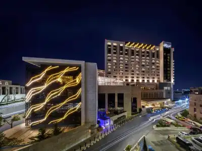 Fairmont - 27