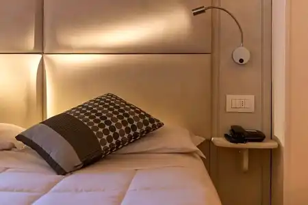 Everest - 44