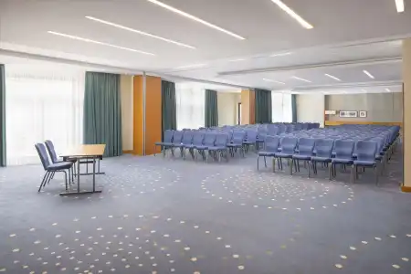 Hilton Dusseldorf - 49