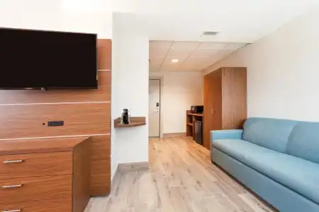 Holiday Inn Express & Suites Panama City Beach - Beachfront by IHG - 121