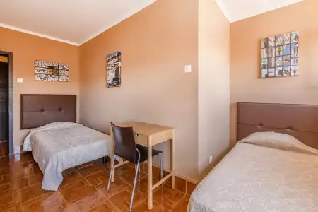 V Dinastia Guesthouse - 19