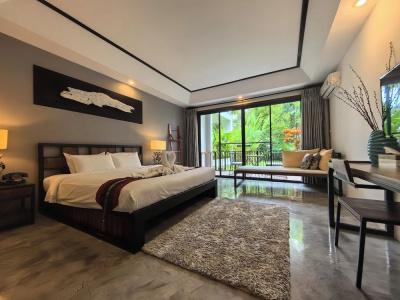Sannot Riverside Boutique - 48