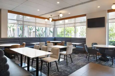 Hyatt Place at Anaheim Resort/Convention Center - 16
