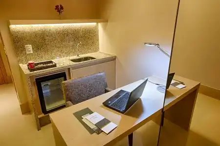 Cullinan Hplus Premium - 166