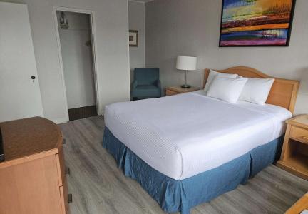 2400 Motel - 39