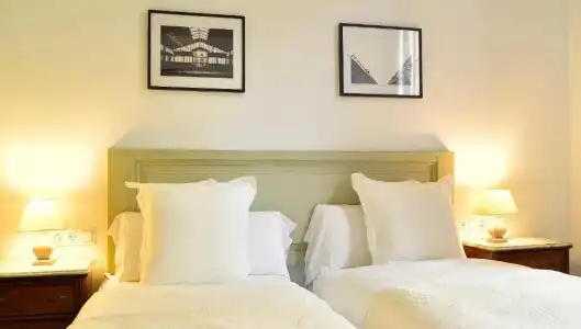 Hostal Girona - 72