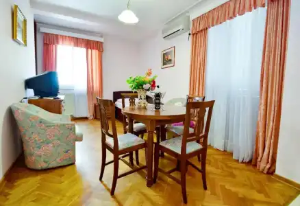 Villa Velzon Guesthouse - 60