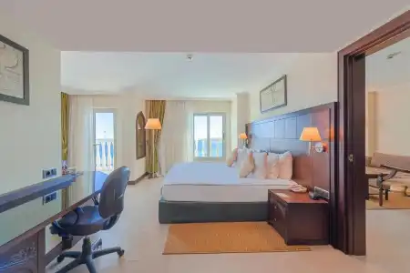 Crowne Plaza Antalya - 66