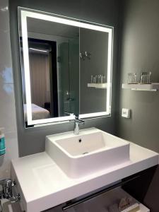 Novotel Suites Clermont Ferrand Polydome - 84