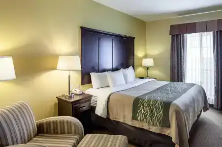 Spark by Hilton San Antonio near SeaWorld - 6