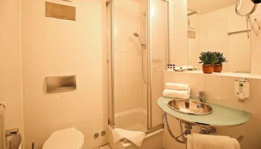 Check Inn Merseburg - 8