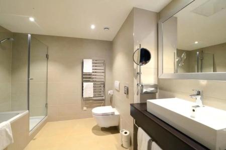 HiLight Suites - 102