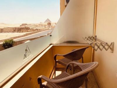 Seven Pyramids Inn - 6