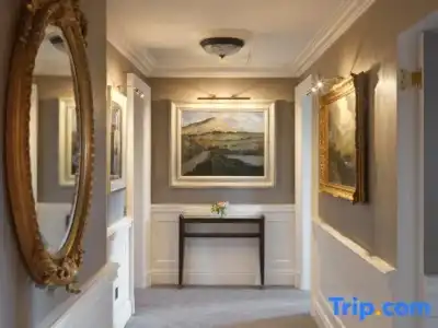 The Shelbourne, Autograph Collection - 110