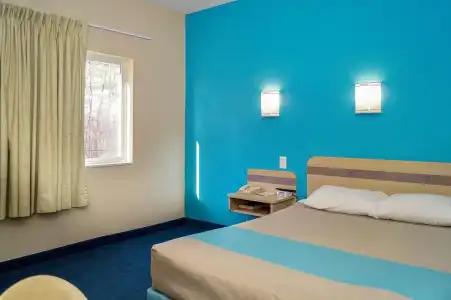 Motel 6 Peterborough, ON - 18