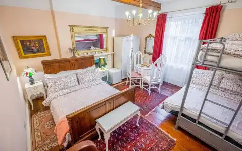 Dawson Place, Juliette's Bed and Breakfast - 21