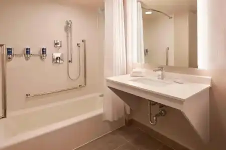 Four Points by Sheraton Hamilton - Stoney Creek - 42