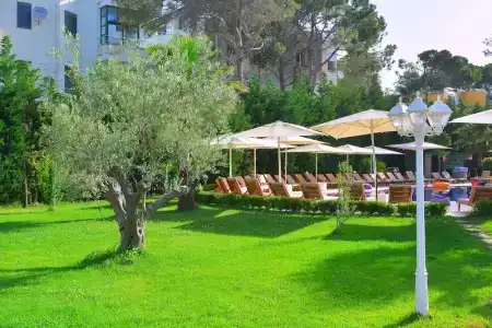Sandy Beach Resort - 27