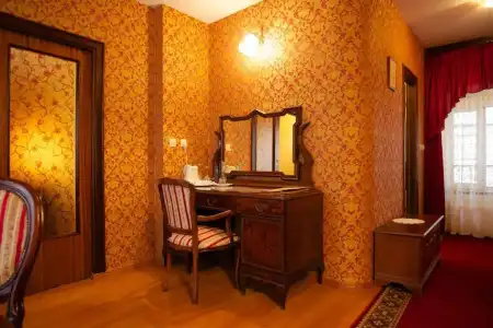 Heritage Pasike - 120