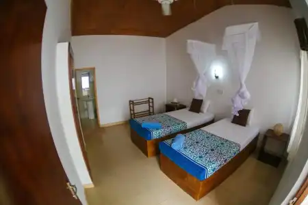 Hostel First Mirissa - 9