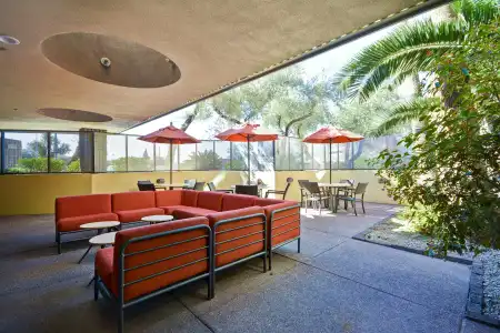 DoubleTree by Hilton Phoenix North - 40
