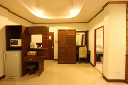 The Green Beach Resort - 77