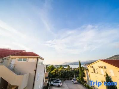 Apartment 3 Beaches With Free Parking - 201