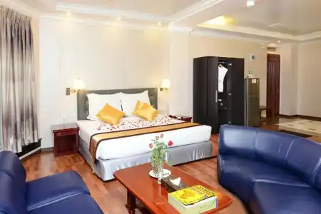 Grand United Ahlone Branch - 180