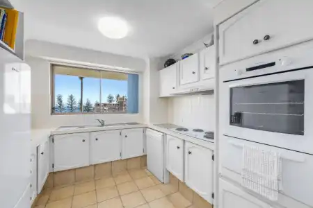 Gemini Court Holiday Apartments - 280