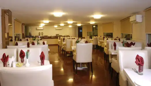 Africa Avenue G K 1 - 15
